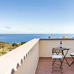 Home2book Family With Jacuzzi In *